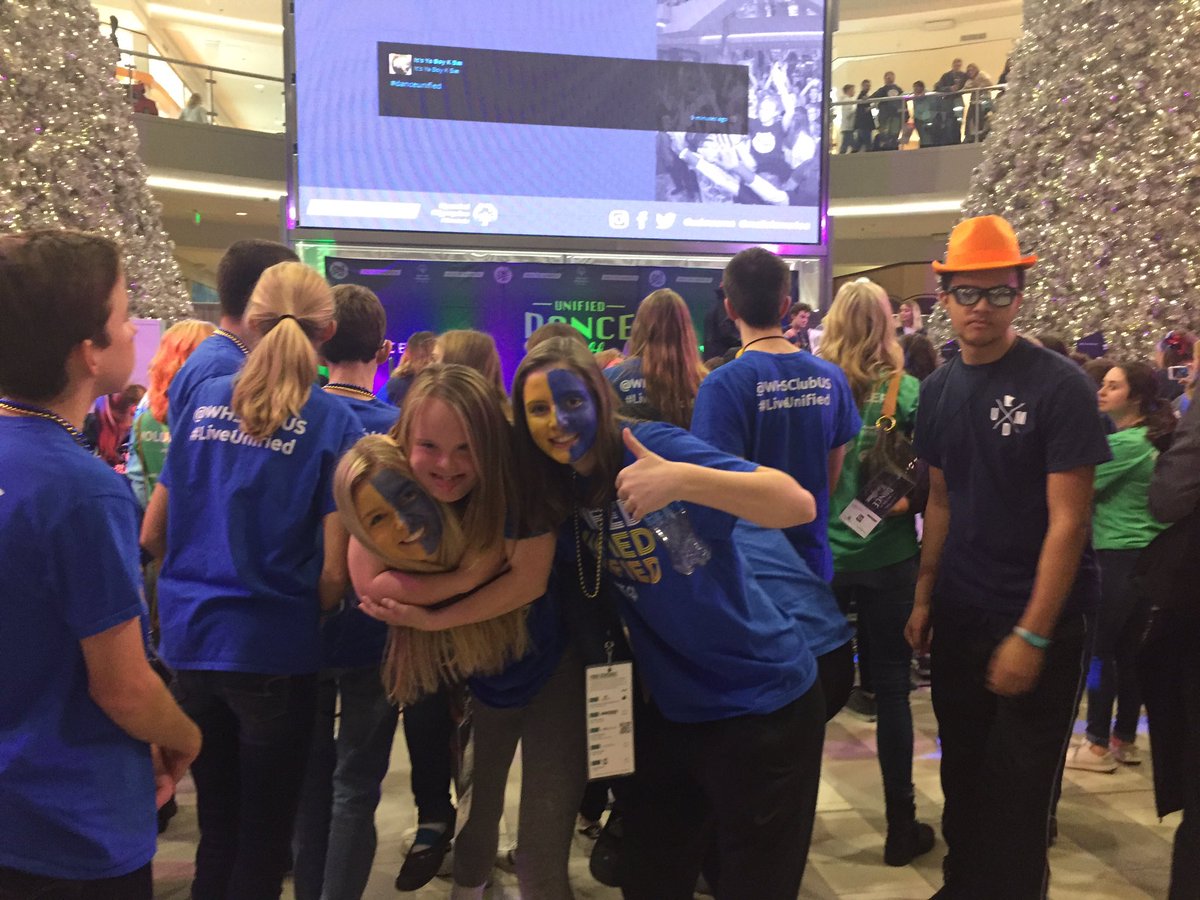 Having way too much fun at the <a href="/SOMinnesota/">Special Olympics Minnesota</a> @udmsomn 
#LiveUnified #DanceUnified