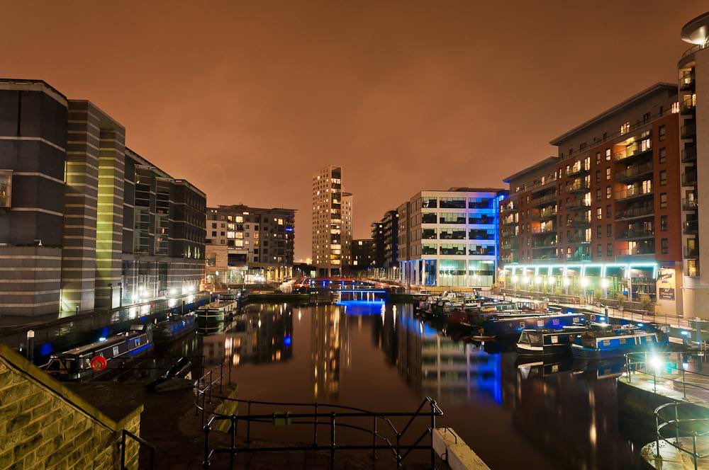 Lovely photo of the Leeds Dock tonight 😍