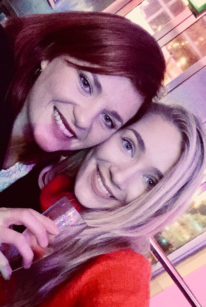 1CCaroline's tweet photo. my gorgeous redhead ❤️💃🥂 https://t.co/1uxsx79dl1