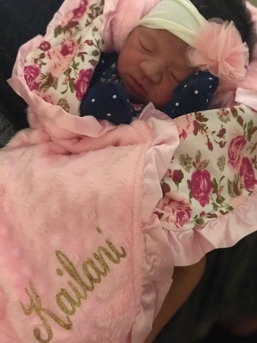 Rmtz429's tweet photo. Baby Kailani has definitely stole my heart already 😭☹️❤️💘😍 https://t.co/94yQiJcDJb