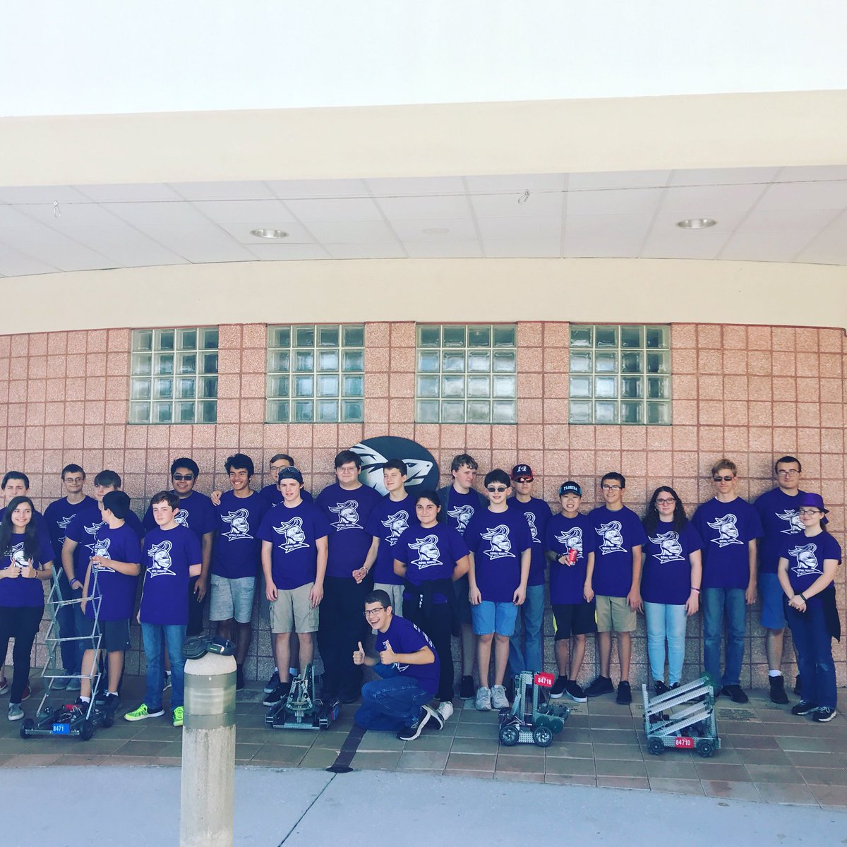 aimeedgator's tweet image. River Ridge Royal Robotics VEX team. 💜 #royalrobotics #nextlevelroyal @rrhsknights