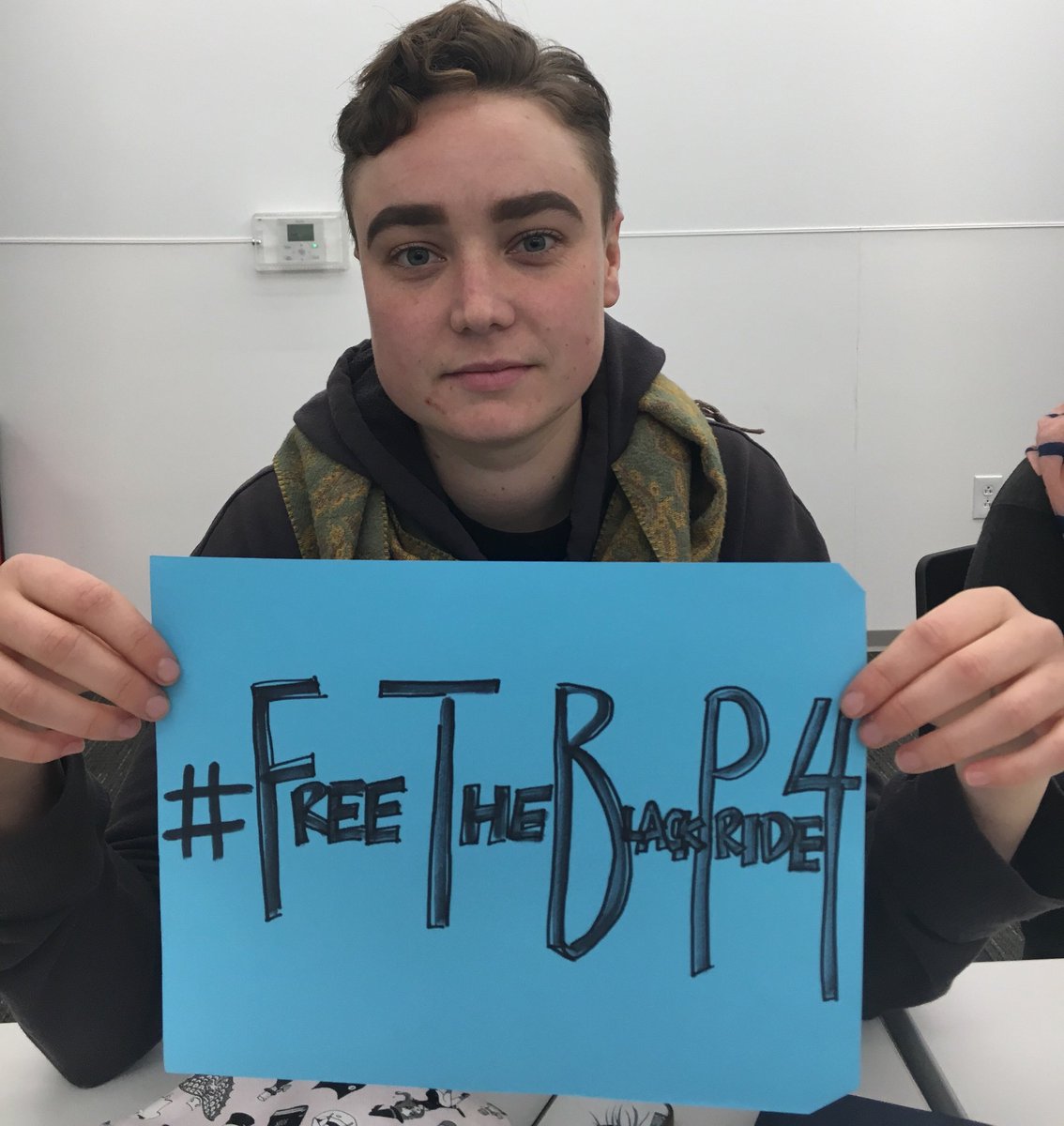 #BlackPride4 selfie campaign! Post a photo holding a sign of solidarity w/ the hashtag #FreeTheBlackPride4 &amp; tag us. facebook.com/events/8924961…