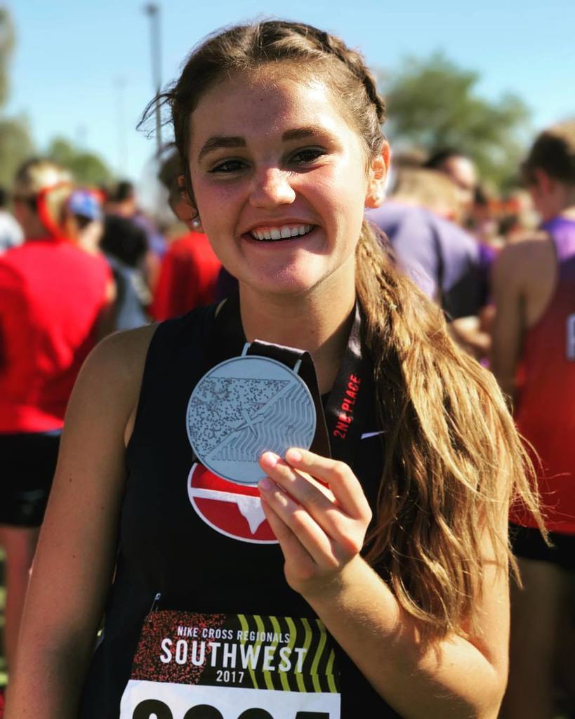 SHS_RedDevils's tweet image. AnnaBeth Templeman just placed 2nd overall in the Nike Cross Regionals Southwest! She ran an 18:19. Congratulations AnnaBeth!! #oneofus #shs_reddevils ift.tt/2hCPYEc
