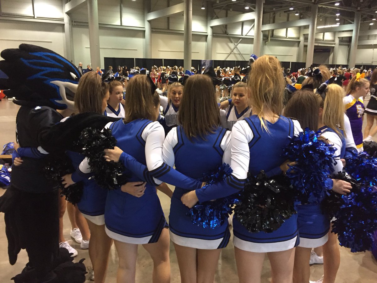 cheer_onw's tweet photo. Getting ready for our first KSHSAA State Cheer performance! Go Ravens! Win State!💙🖤 @RaytheRaven_ONW https://t.co/bPD9w1nJVV