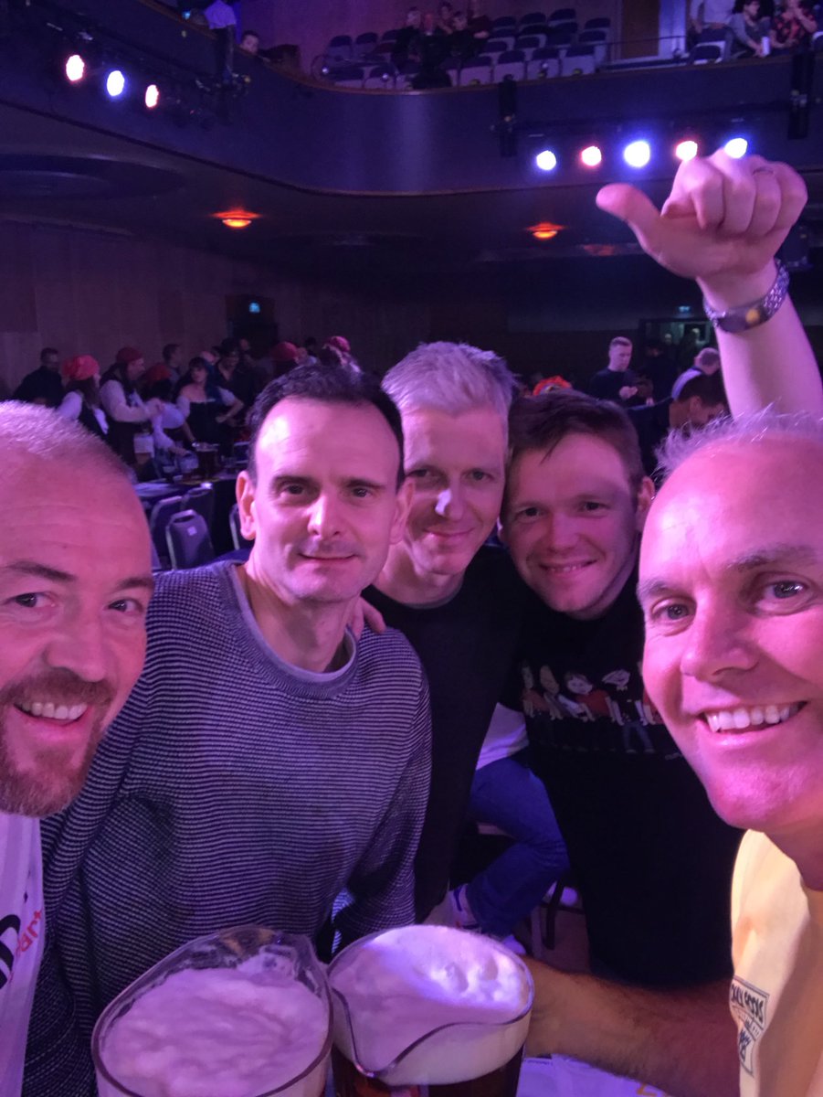 philarch17's tweet photo. Night at the darts watching phil the power and mr van gerwenπππππ#qualitydarts https://t.co/e90hmiiHCR