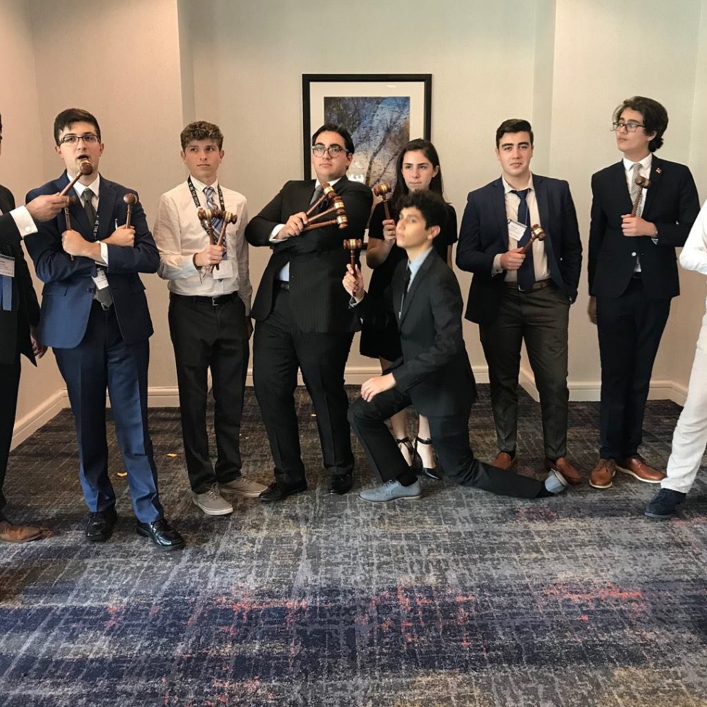 pilibosjsa's tweet photo. Very proud of our delegates for scoring 13 gavels at this year’s Fall State Los Angeles. GO PILIBOS! 💙#socaljsa #fallstate #pilibos https://t.co/mhExEkHiuM