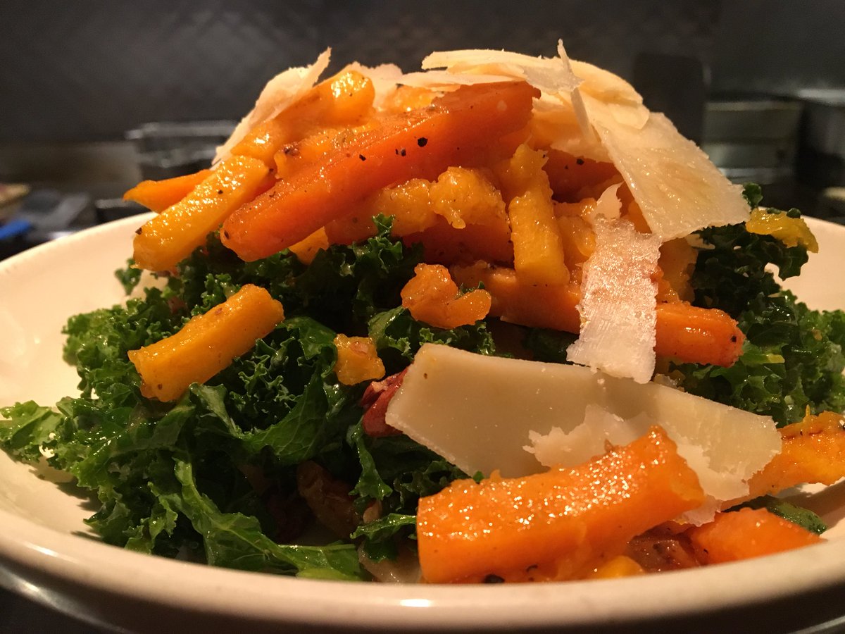 ParamountBeacon's tweet photo. We have a new menu for winter! You’re going to love our Warm Winter Squash Salad. #bosfeed #newmenu https://t.co/vPff9raPXm