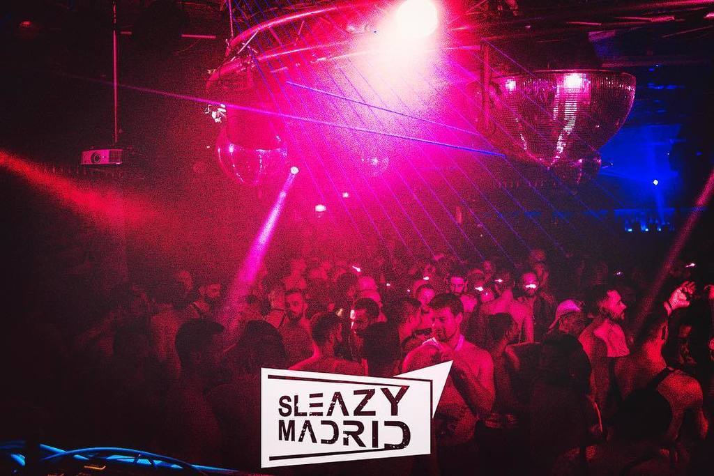 sleazymadrid's tweet photo. SLEAZYMADRID 2018. Book your dates now !!! (26 April - 2 May, 2018), all details soon on our official websites
https://t.co/2mXotoi9gk
https://t.co/fMxxojbWW7
https://t.co/WwRrZ12fxS
https://t.co/Egtj1zKkjg - photo by @grunsteinphotocinema
#sleaz… https://t.co/eOmEpWLXBF https://t.co/QlmOPXvFhv