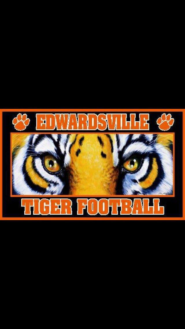 FoundryPubHouse's tweet photo. Want to watch the hometown @TigerFootball_ play Loyola in post season football? We got just the spot! Kickoff at 2pm! #gotigers https://t.co/2I64i0zMCa