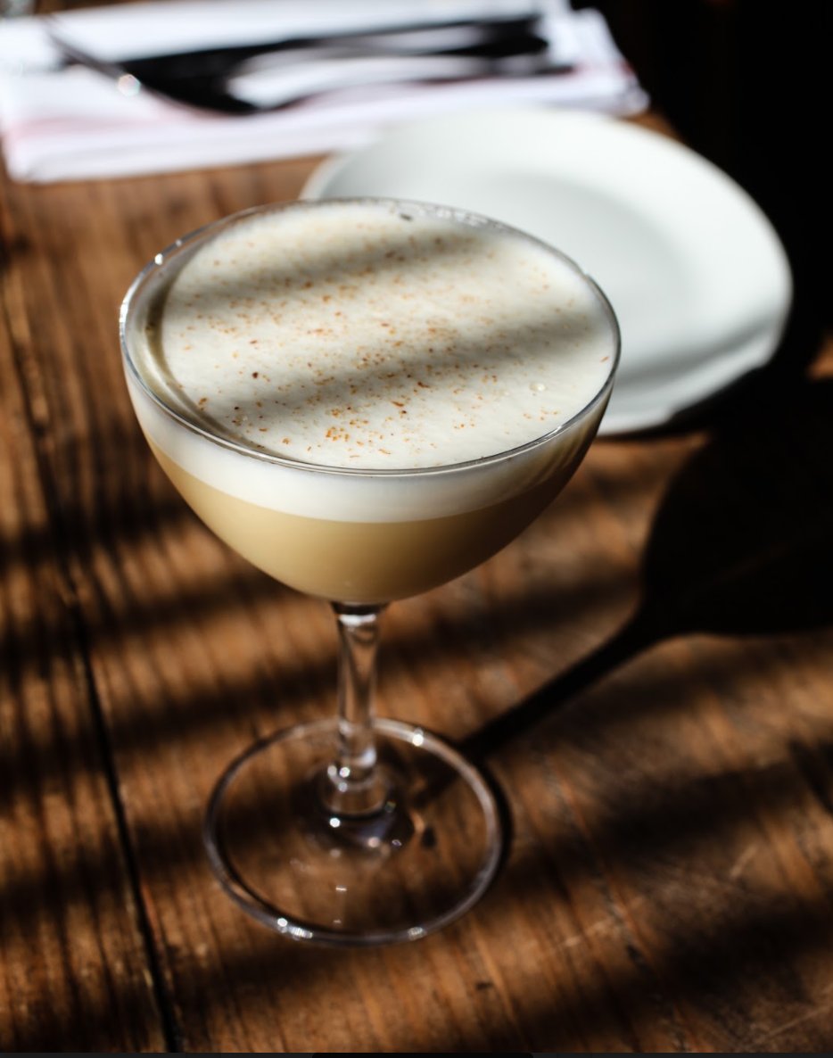 It may be cold outside, but it's warm inside A10 - and it's beginning to look a lot like COCKTAILS! Draft cocktails, specialty cocktails, classic cocktails - we've got them all. 🍸 What's your favorite thing to drink in the chillier months?