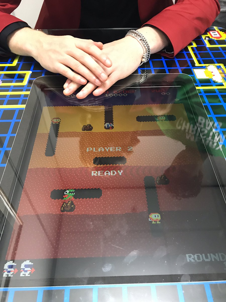 TheVampsCon's tweet photo. Omfg I'm playing Dig Dug https://t.co/BV74RZxk3P