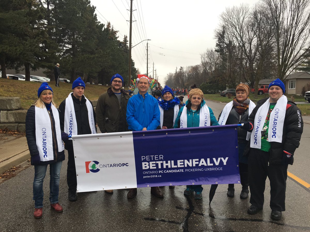 PBethlenfalvy's tweet photo. Great to see so many smiling young faces at the Uxbridge Santa Claus Parade. #Uxbridge #onpoli #PCPO https://t.co/FlhfBNdfrf
