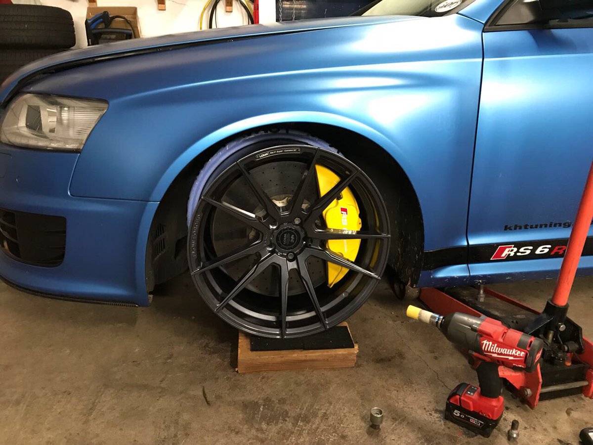 LomaMy_'s tweet photo. 1000PS #AudiRS6 mit neuen #LOMA RS-F1 Super Concave #Felgen in #20Zoll. https://t.co/IPrKvXYh5J #AudiTuning https://t.co/cKy6BLnkgw