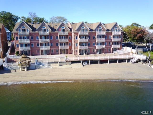 RealtorSans's tweet photo. Amazing beachfront condo in the Bronx ! 2 bedroom 2 bath private parking $669,000 ! (Hablo Español ) https://t.co/v5fJbHlV6w