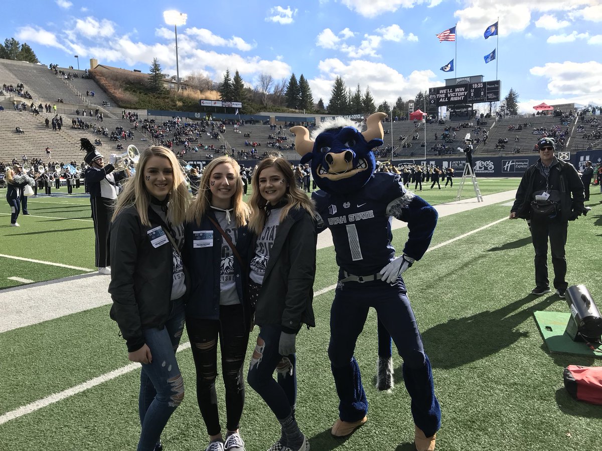 lillixnn's tweet photo. #imlovinitusu https://t.co/vkEsaoMHrU