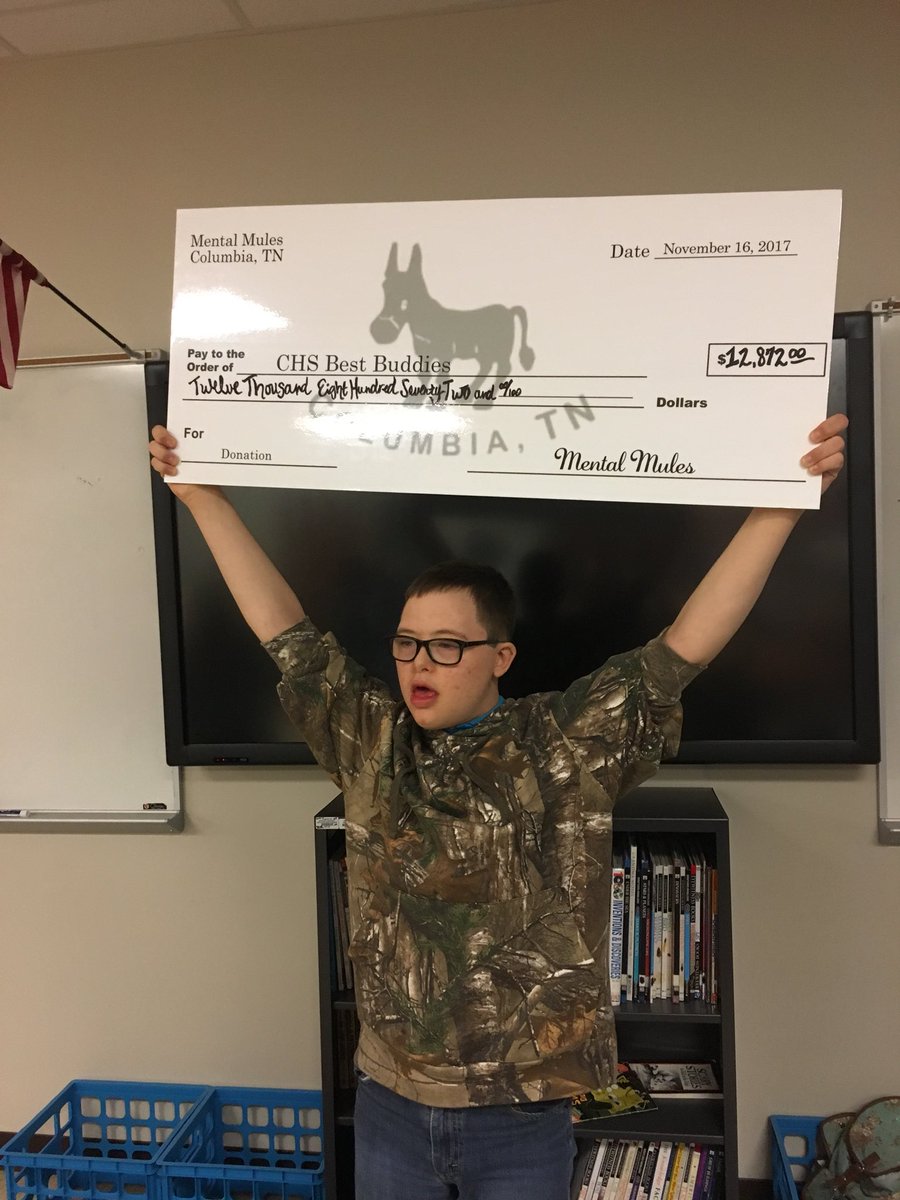 rachlthomp11's tweet photo. On Thursday at our Best Buddies Friendsgiving, it was overwhelming to see how gracious the Mental Mules of Columbia were with their donations raised from their recent 24 hour walk. Thank you Mental Mules! @Buddies__CHS https://t.co/RxgeIcQESE