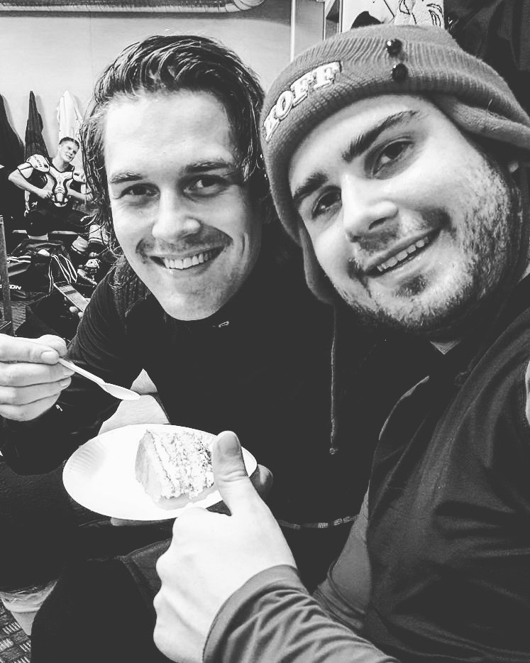 saunakaveri's tweet photo. Pelaajakoutsi Kokki tänään 29! 🍰🎂 Hieno nähdä, että peli maistuu - tänään leikitellen 6 tehopistettä (4+2).
#voitolla https://t.co/GmXAeqkmFO