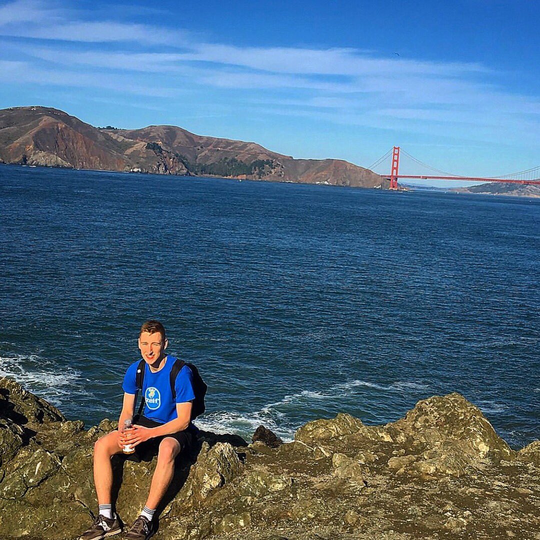 Thanks to @jffgyds for roaming the promise land in Zelf gear 🌉 #Cali #westcoast #goldengate #ZelfClothing #californiadreamin #dope #sanfran