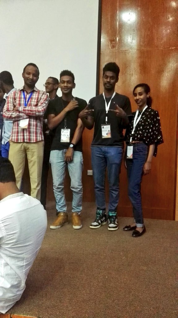 IamTheDoubleU's tweet photo. @Weaamhaliem Yeaaayyy, CarPooling app won the 3ed prize
PLUS
THEY GOT AN INVESTMENT from Avatar App
#SWKH2017 #GEW2017 #StartupWeekend @SWKH17 https://t.co/IuAbuyaHjl