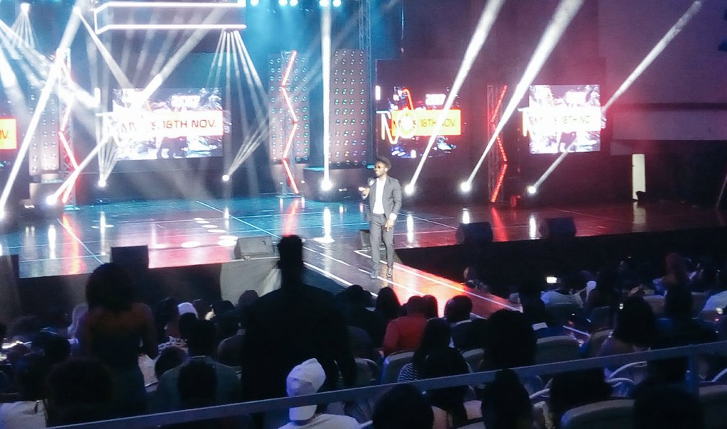 GhanaMusic's tweet photo. Live Updates #4SYTETVMVAs17 
@Kobbymusik1 is performing the ever popular BRONYA tune by music group @wutahofficial. https://t.co/nQomt3Y4Bt