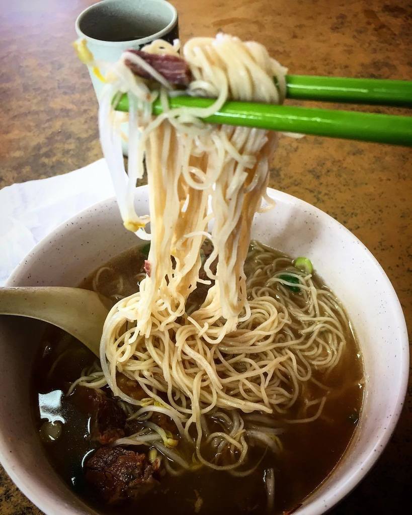fooddotjpg's tweet photo. Chinese beef noodle soup for this rainy day. And it was only $9
.
.
.
.
.
#food #foodoftheday #foodies #foodielife #foodiegram #foodporn #instafood #munchies #aucklandfood #delicious #yum #instagood #breakfast #lunch #dinner #dessert #foodislife #aucklan… https://t.co/qkwBHrolMM https://t.co/pEzdW4C5uE