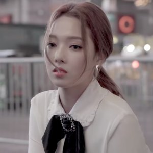 IBJeonSomin's tweet photo. Bana böyle asil duruşlar yakışmış mı? 🙈 https://t.co/SV8eZPEn6E