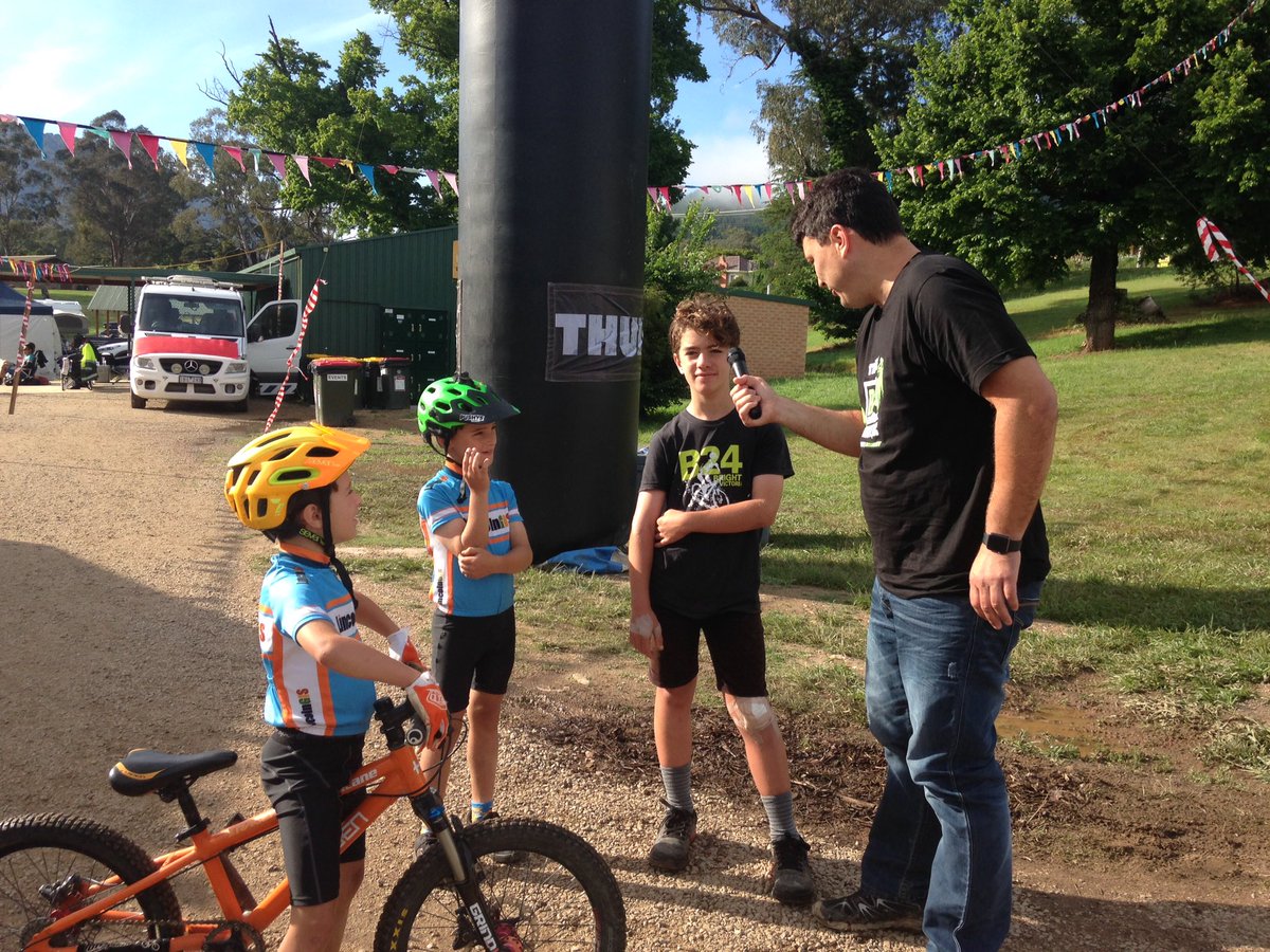 Race situation after 18hrs is that Jason English has done 18 laps and Robin Mules is in second place with his family supporting both riders!