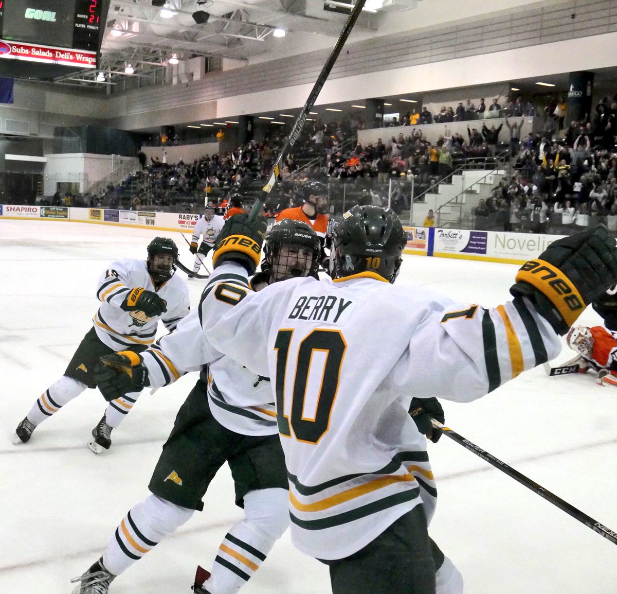 CDP3419's tweet photo. We’ve got more hockey coming your way tonight on WNYO 88.9 FM. Countdown to Faceoff goes live at 6:15 PM. @WNYO @wnyosports https://t.co/dF0P9bxhXz