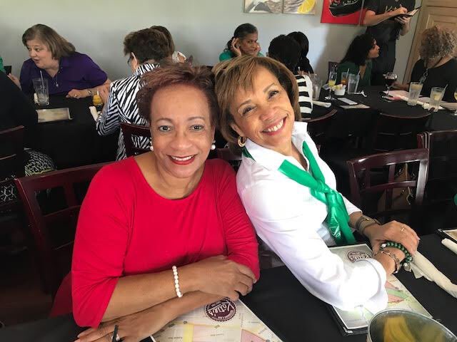 CCchapter_links's tweet photo. Wrapping up Friendship Month with Lunch at Katie’s! 💚 #FriendshipMonth #LinksInc #CCCLinks #LinkedInFriendship https://t.co/JFdfBQH7ve