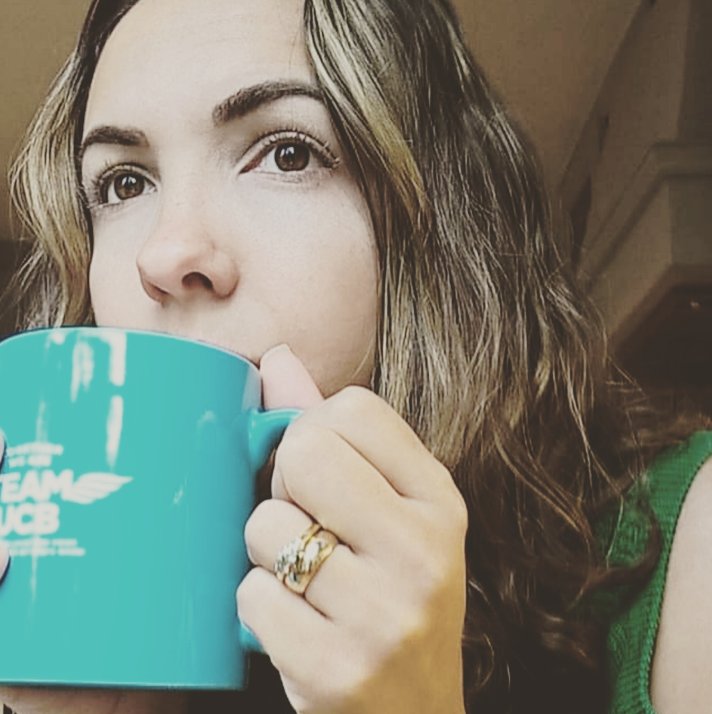 TalitaBentley's tweet image. #NewProfilePic with my best #TeamUCB mug ☕😍 @UCBMedia