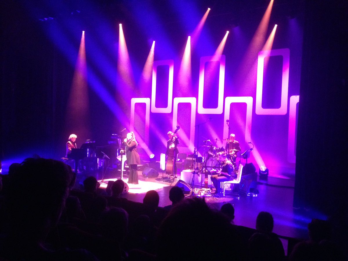 Wauw wat een vakvrouw #Trijntje Oosterhuis #genoten🎵🎶🎵