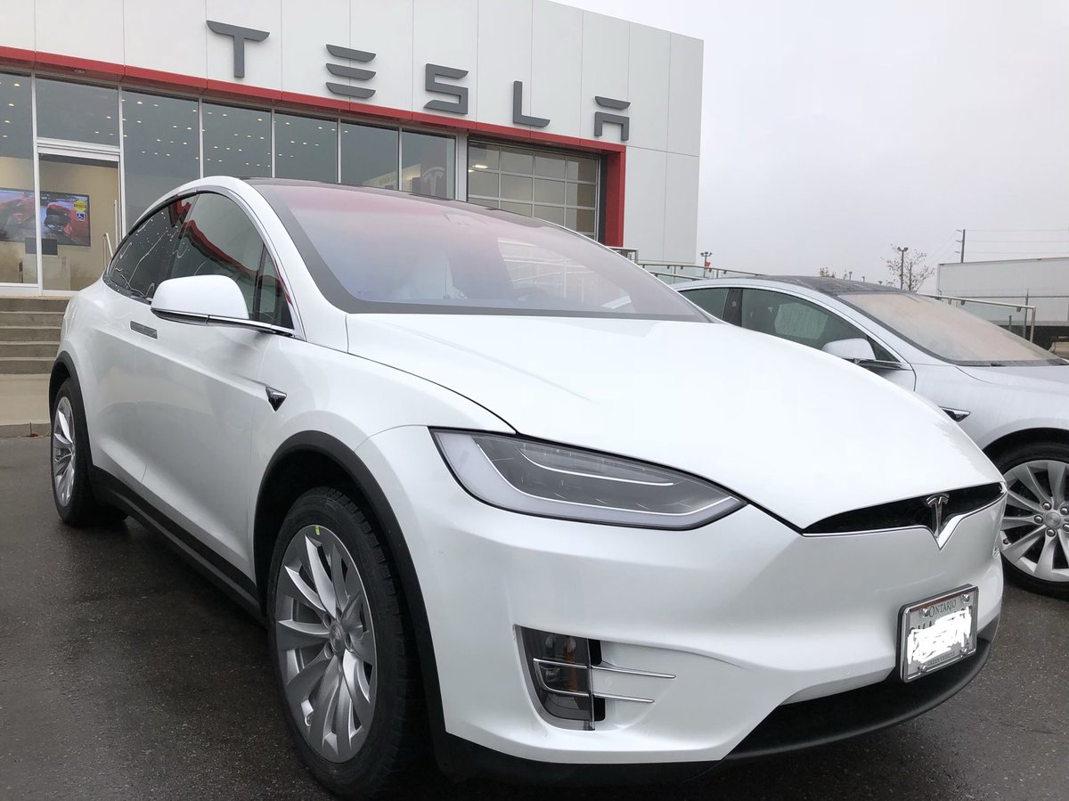 TeslaXperience's tweet photo. Winter tires are on, bring on the snow!!! See you in a few months 22”! #CanadianLife #WinterLife https://t.co/XSXlynF2gk