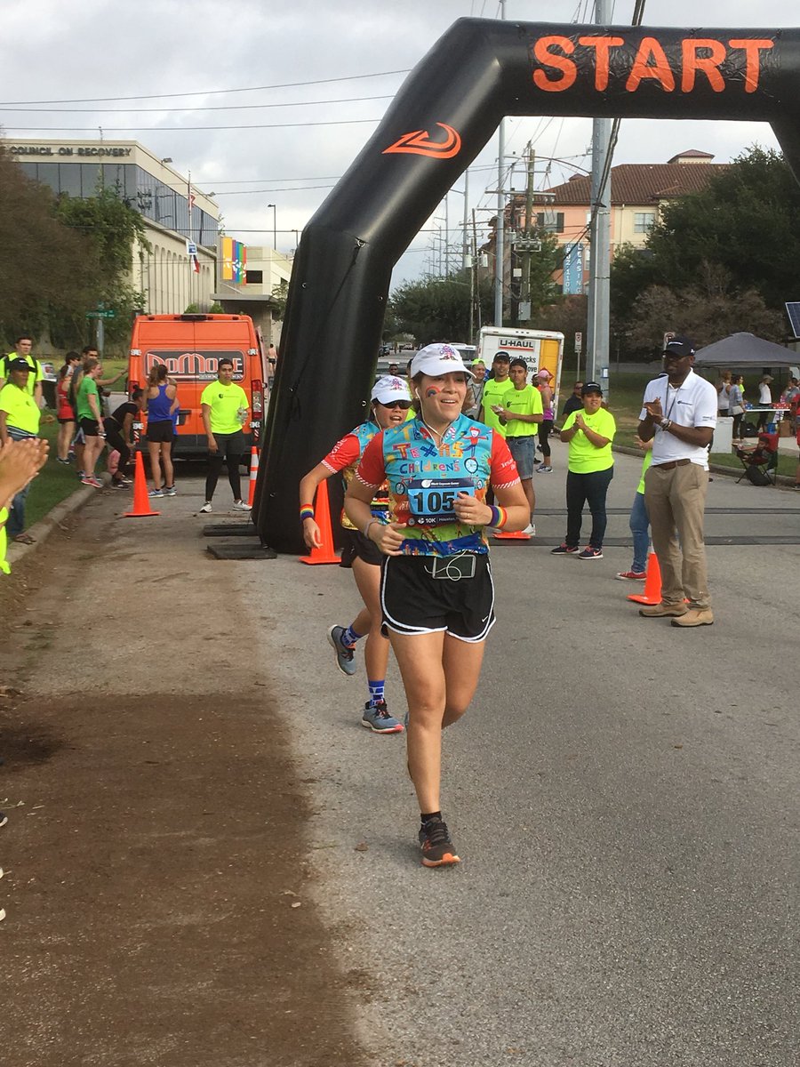 WCGHou's tweet photo. Take a look at some scenes from our 5K and 10K runs this morning! #WCG2017 https://t.co/0PeJmXOGAZ