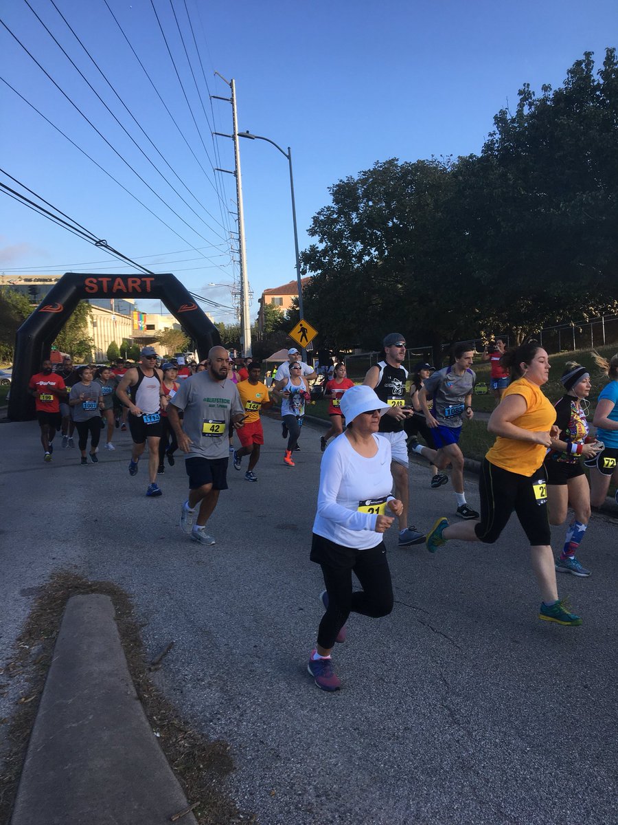 WCGHou's tweet photo. Take a look at some scenes from our 5K and 10K runs this morning! #WCG2017 https://t.co/0PeJmXOGAZ
