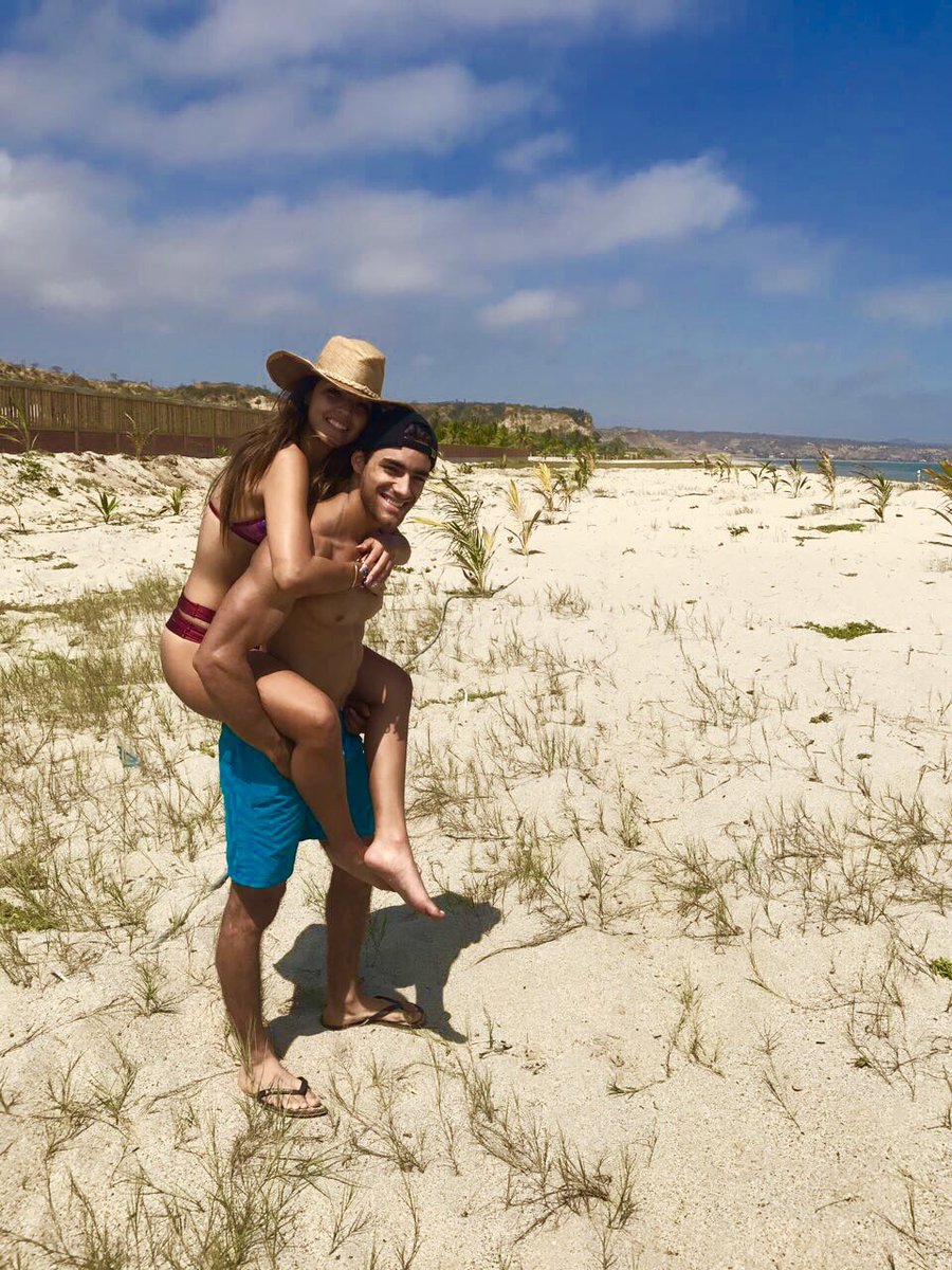 AustinPalao's tweet photo. No esperes el momento perfecto, toma el momento y hazlo perfecto 😻👫❤️ https://t.co/U1wvHQjmZr