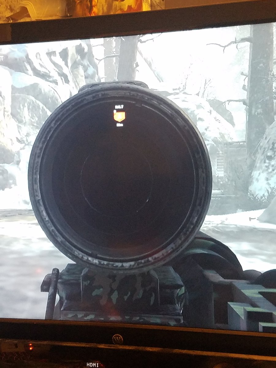 HummerSister's tweet image. @CallofDuty hey how am I supposed to snipe someone when my rifle looks like this?! #fail #codfail #CODWWII