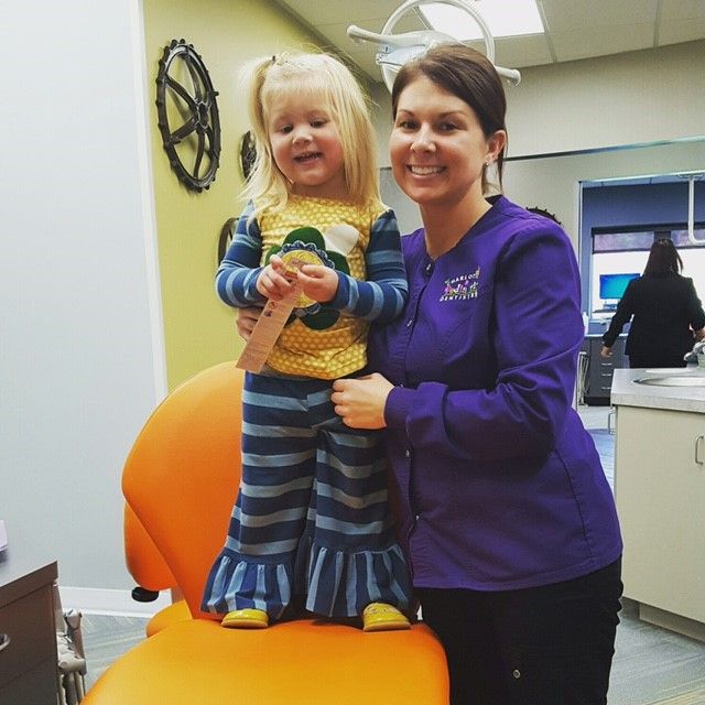 CltPedDentistry's tweet photo. #Tinypatient Ava had us full of smiles during her visit to #CPDGastonia! https://t.co/QdFwtcAf64
