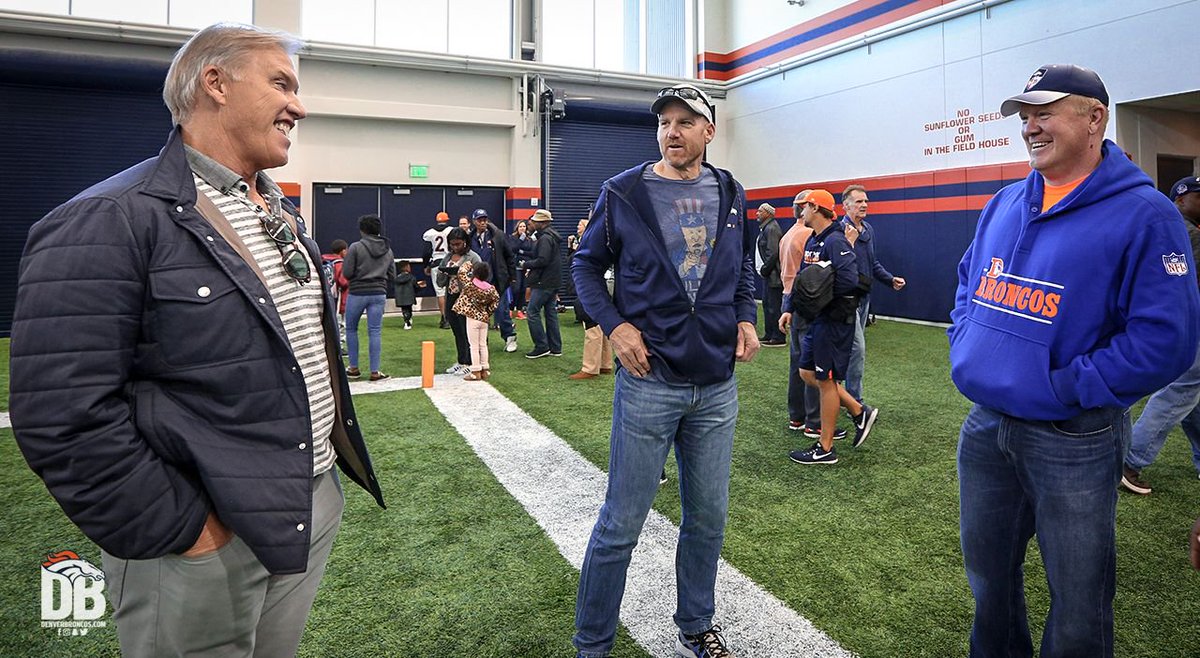 These guys are always welcome back at practice.  #BroncosROF https://t.co/si3cBwTs4Y