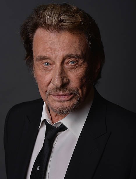 “Pour que j’aime être sain, vaincre la maladie.. qu’on me donne l’envie”
Bravo <a href="/JohnnySjh/">Johnny Hallyday</a> nous sommes fier de toi !
J’en ai loupé des jours d’école pour te voir, je ne regretterrai jamais ! Merci pour tout ! Et à bientôt 😉🎸
<a href="/LHallyday/">Laeticia Hallyday</a>