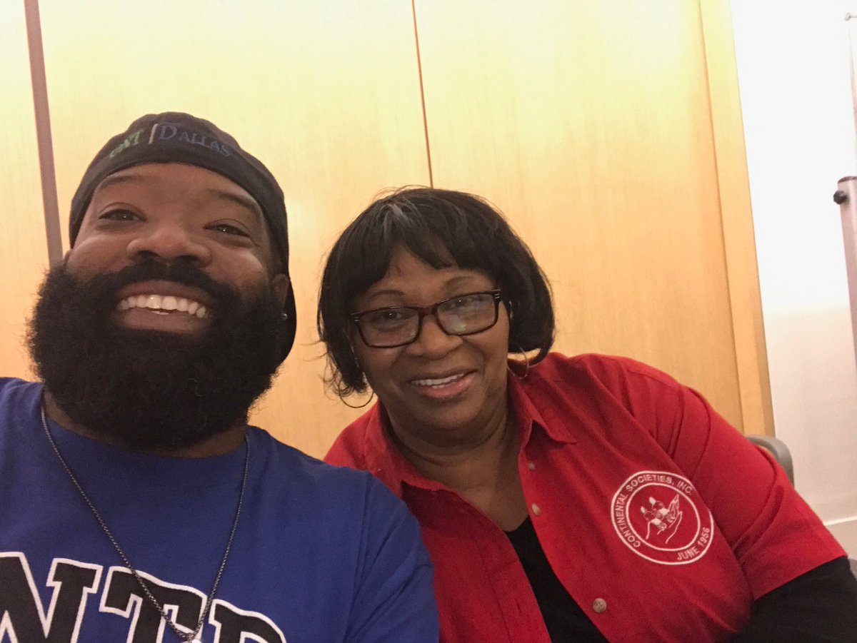 BFF &amp; Dayspring Family Church in collaboration with Continental Societies Inc. Giving away Thanksgiving meals.
#DFC
#BFF
#UNTD