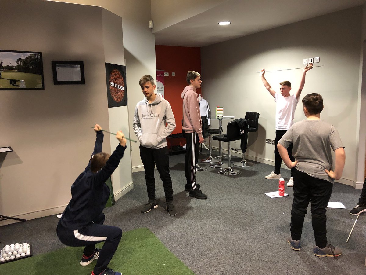 robbluckgolf's tweet photo. Big thanks to @roryhaighPGA for a very educational golf specific fitness morning with my #PlayerSquad &amp; #EliteSquad the boys had a great time and it was great to link their physical profiling results to their golf swing patterns #3HammersGolf #Fitness #JuniorGolf #Players 💪🏻 https://t.co/iGw3W5ms06