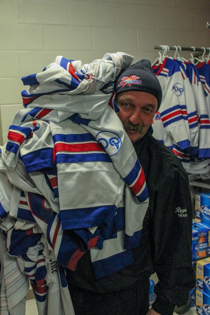 CeebeeStars's tweet photo. Congrats to an amazing, dedicated volunteer. Dave Regular is marking 40 years as a member of the @HarbourGrace1 Vol Fire Dept!#CeeBeesFamily https://t.co/Ix39Cw63yH