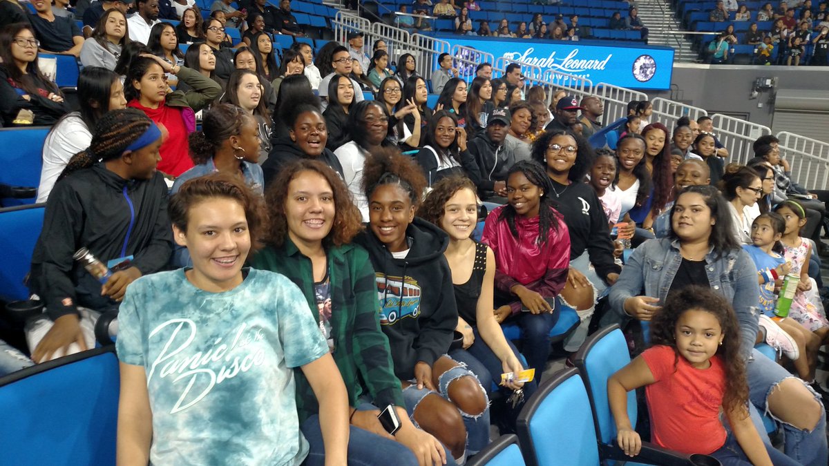 GTladyhoops's tweet photo. Great time at the UCLA vs Baylor basketball game. https://t.co/SaTPr9nYEC