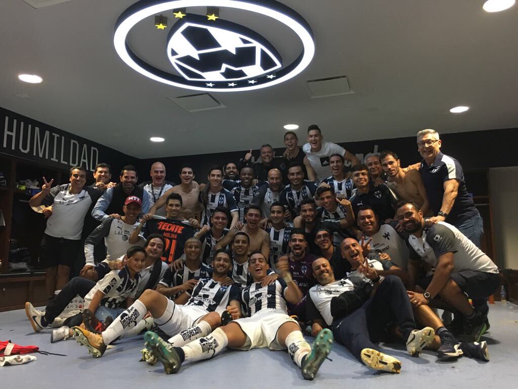 hugo_gonzalez1's tweet image. El clásico se queda en casa!!! 👊🏻💪🏻⚪️🔵🔝 #Rayados #HG1