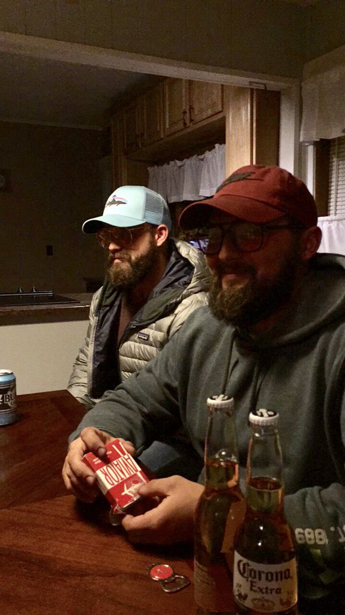UnfortunateLee1's tweet photo. #beardception https://t.co/GgO2owZ91o