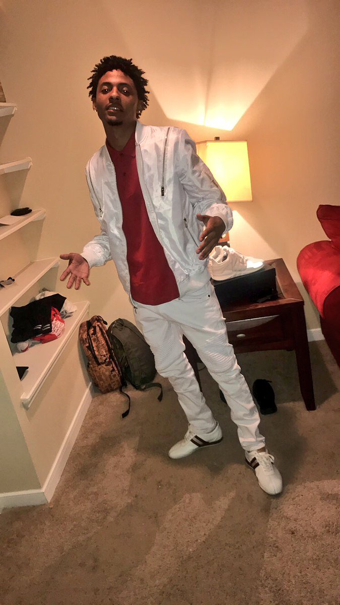 sayit2tymess__'s tweet photo. 🤡 https://t.co/ptQ4jqazoZ