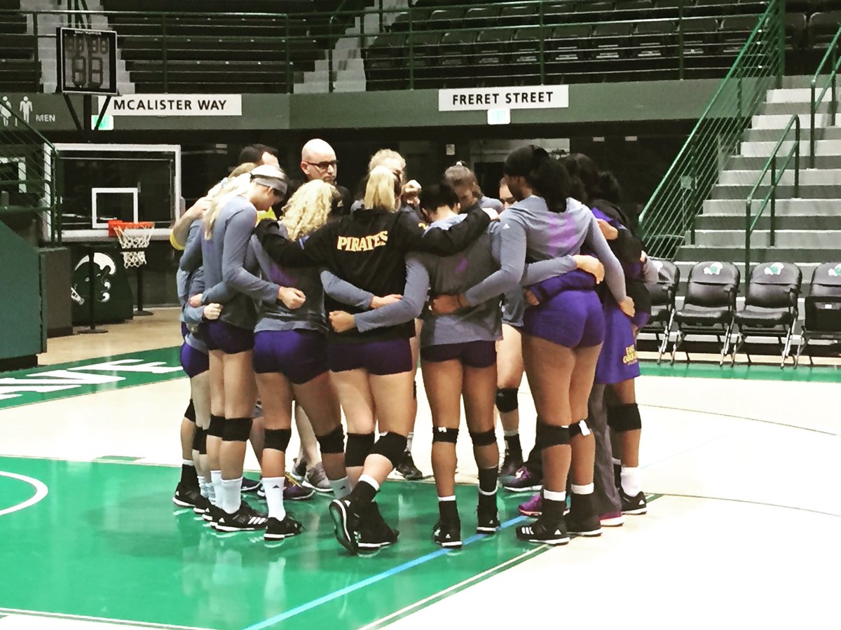 After last night’s big victory, no time to relax. Shooting for win 2️⃣1️⃣ tomorrow! 💜💛☠️