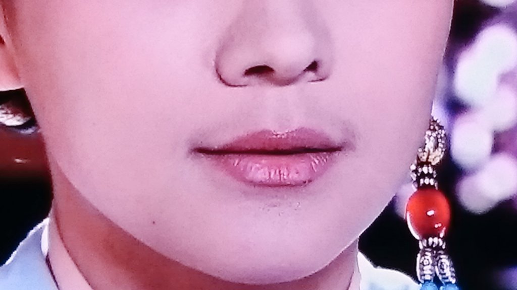 日本縦断ネコ歩き 最近は女性も普通に顔ソリする時代になったが 中国人の女優さんは あんましやんないのかな 小６男子みたい 欧米の女優さんだとけっこう目立つし ロシアや東欧あたりだともはや髭化してる人もいるがw 美容 顔そり 顔ソリ ヒゲ部