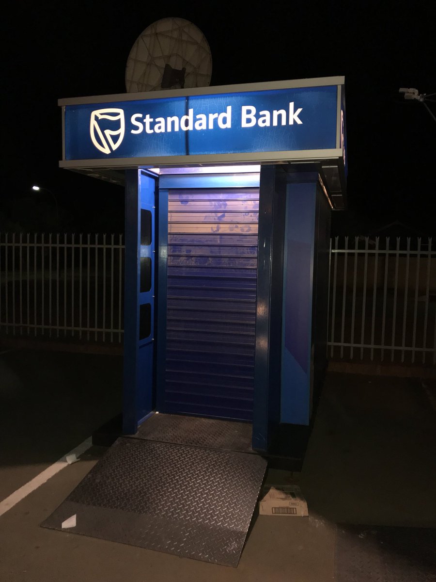 antonsjones's tweet photo. So this is what my banking experience has come to! Thanks for the added bank charges of having to withdraw from #FNB... I can see why I am changing my preference! #Losers! #standardbanksucks @StandardBankZA https://t.co/JKVO7Slc5z