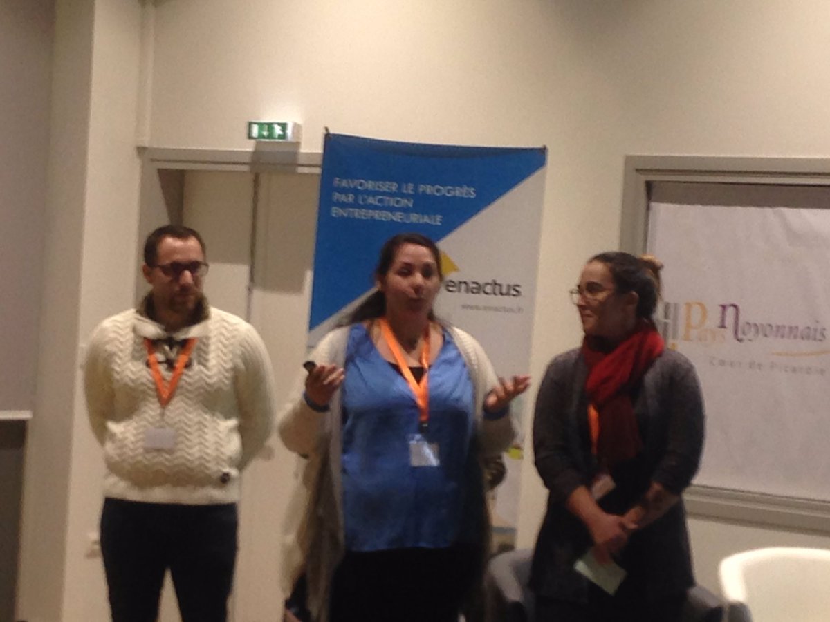 Pitch devant le jury de l'équipe du projet Mouse Squad #creathonDrones #E2N : Chloe Marie-Axelle Fabrice Amadou et Yohan <a href="/ccpaysnoyonnais/">CC Pays Noyonnais</a>